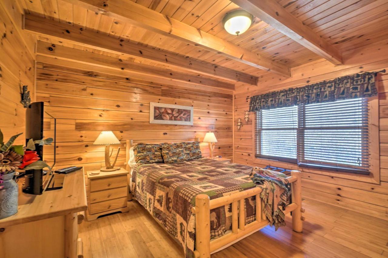 Inviting Sevierville Cabin With Deck And Hot Tub! Exteriér fotografie