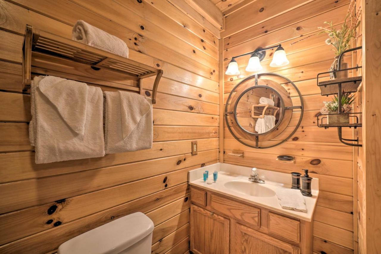 Inviting Sevierville Cabin With Deck And Hot Tub! Exteriér fotografie