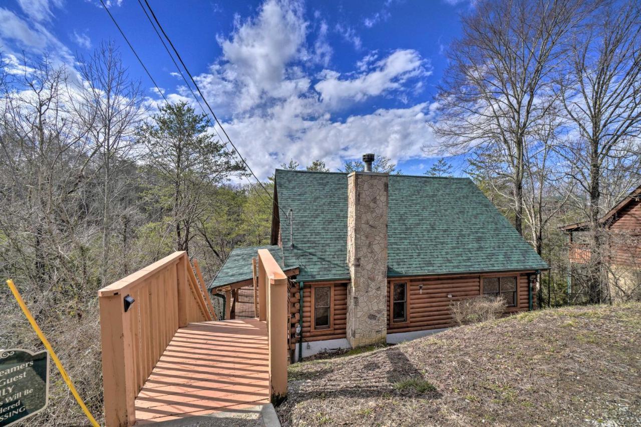 Inviting Sevierville Cabin With Deck And Hot Tub! Exteriér fotografie